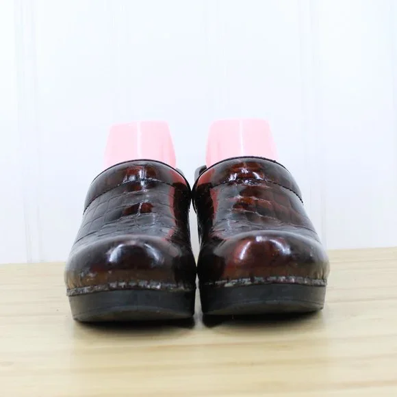 DANSKO Women's Brown Croc Print Patent Professional Clogs Shoes Size 37 / 7 - Picture 4 of 11